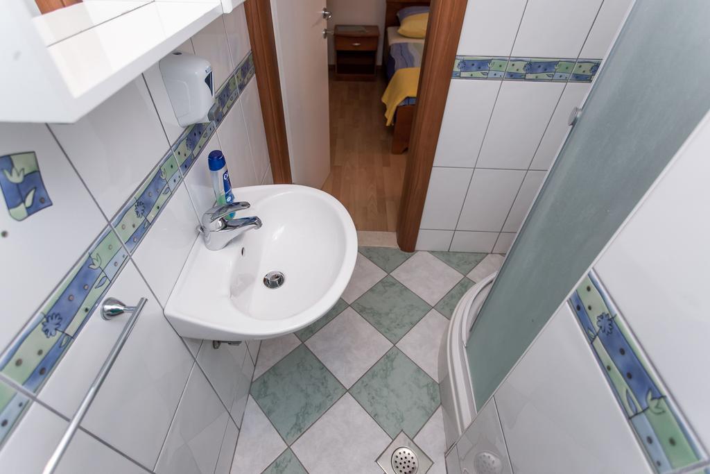 Maja Apartments Trogir Bagian luar foto