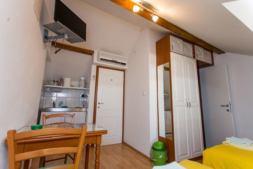 Maja Apartments Trogir Bagian luar foto