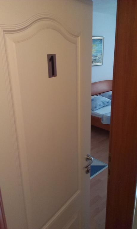Maja Apartments Trogir Bagian luar foto