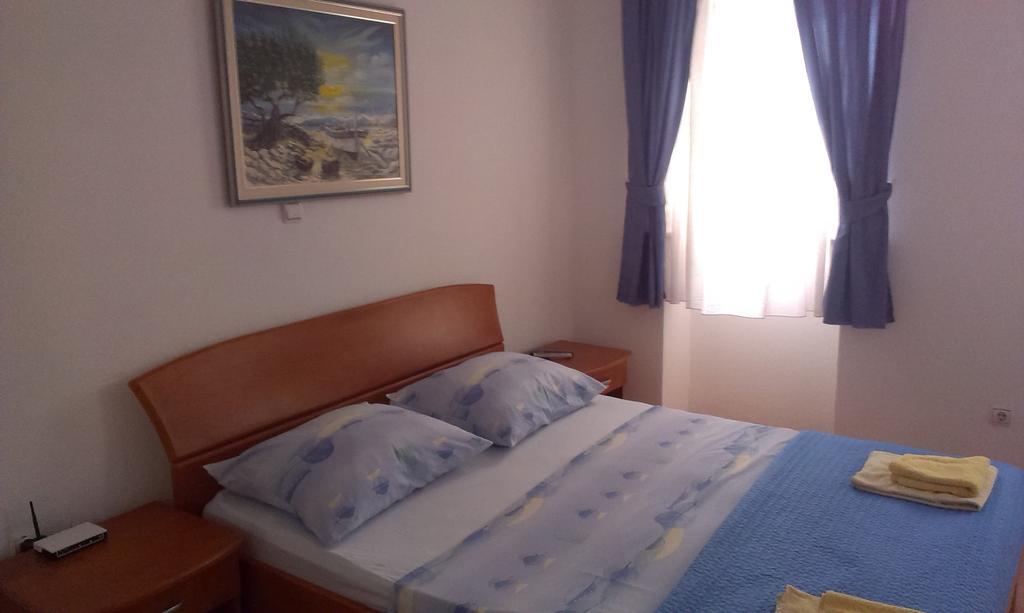 Maja Apartments Trogir Bagian luar foto